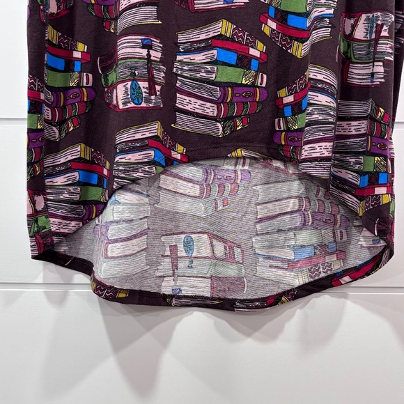 NWT LuLaRoe Irma tunic hi low hem book pattern very oversized XXS - Picture 8 of 13